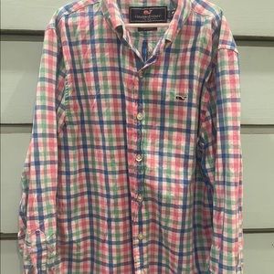EUC Vineyard Vines Button Down